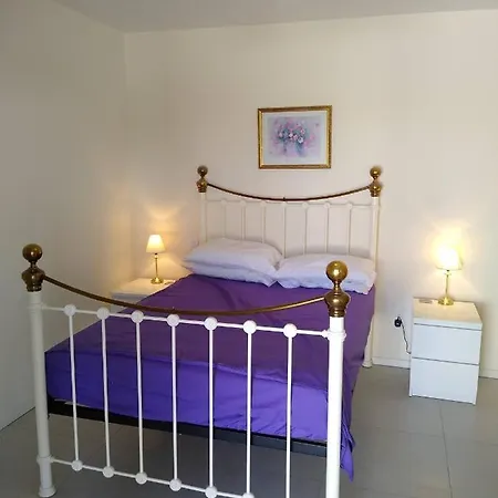 Lovely 2-Bed Villa In Peret *
