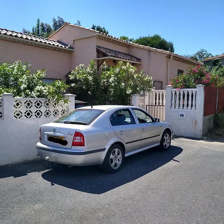 Βίλα Lovely 2-Bed Villa In Peret Péret